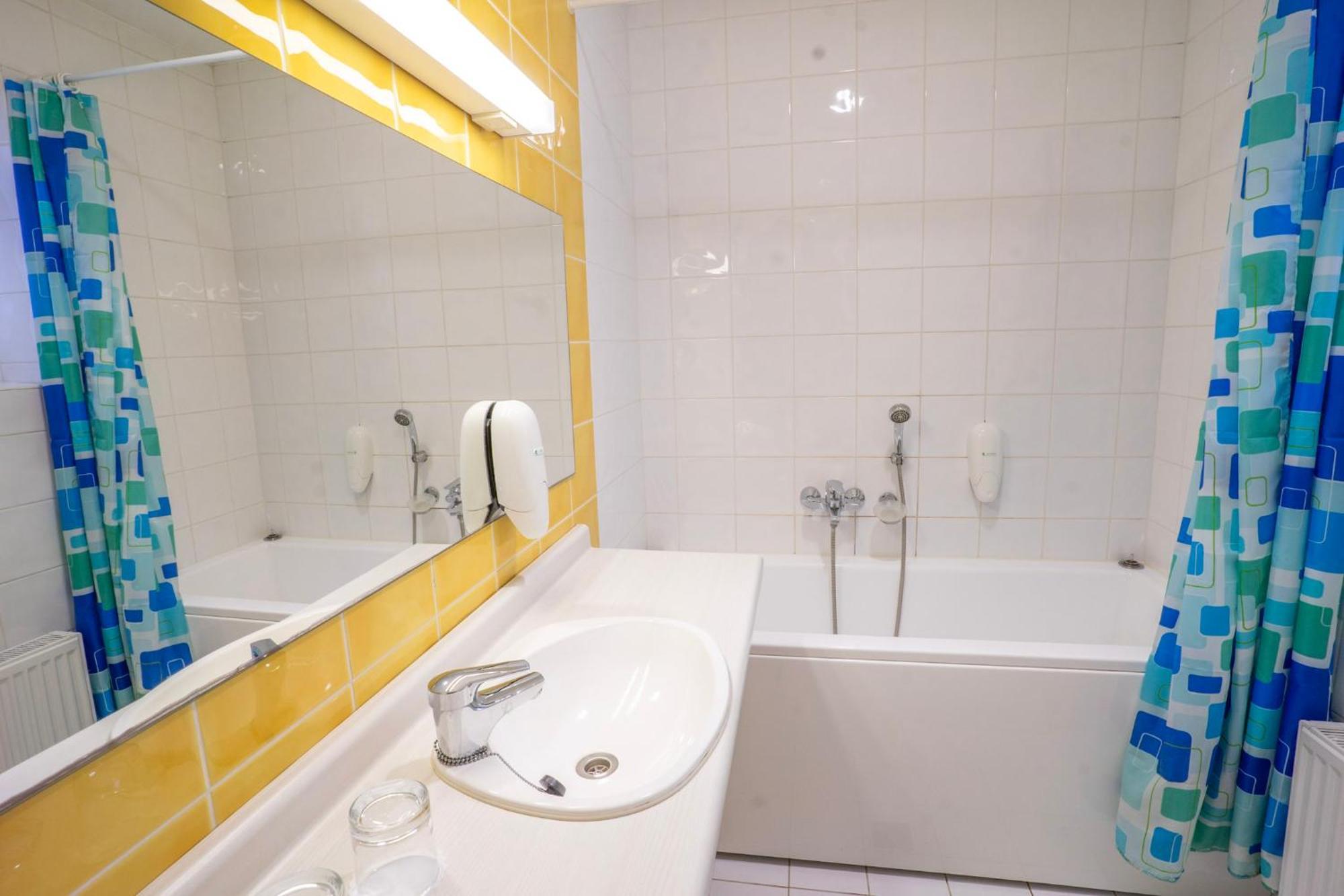 Kongo Hotel Haapsalu Dış mekan fotoğraf